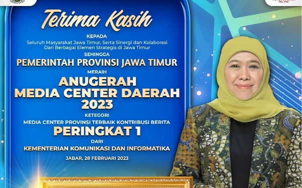 Thumbnail Berita - TOP! Kominfo Berikan Penghargaan Media Center Terbaik Kepada Pemprov Jatim