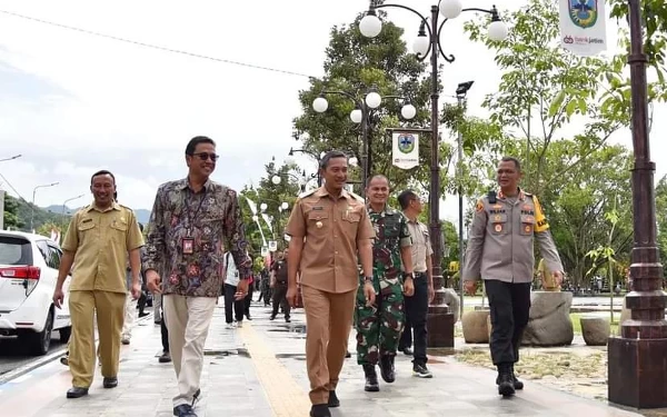 Thumbnail Berita - Pemkab Pacitan Percantik Alun-alun