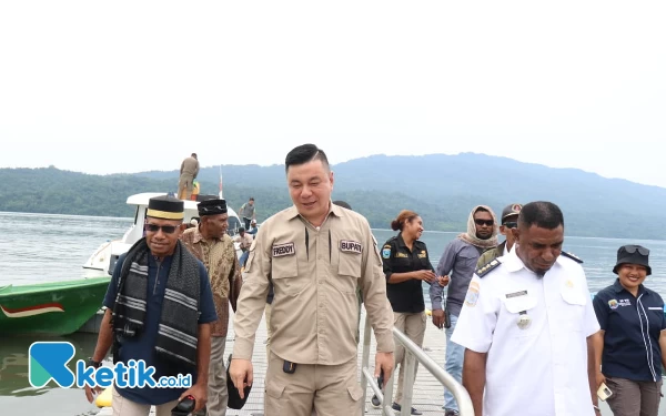 HUT ke-20 Kaimana, Bupati Freddy Thie Ajak Masyarakat Bersama Membangun Daerah