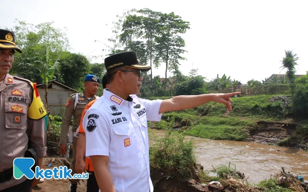 Thumbnail Berita - Bupati Bandung: Banjir Akibat Sedimentasi Sungai di Hilir