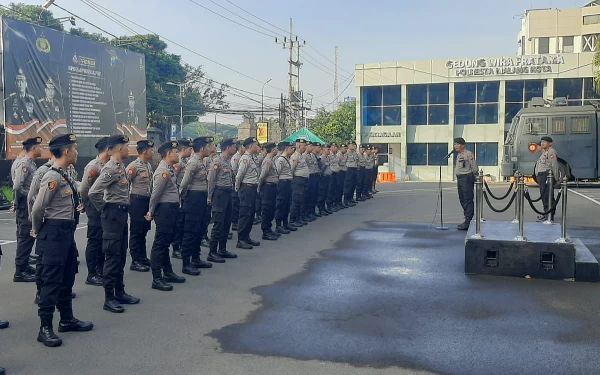 Thumbnail Berita - Amankan Pilkades di Bangkalan, Polresta Malang Kota Kirim 80 Personel