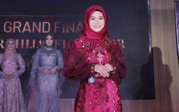 Thumbnail Berita - Lusianti, Putri Hijabfluencer Favorite Jabar 2023 Gaungkan Semangat Enterpreneurship