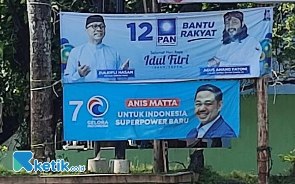 Thumbnail Berita - Belum Masa Kampanye, Baliho Parpol Bertebaran di Pacitan