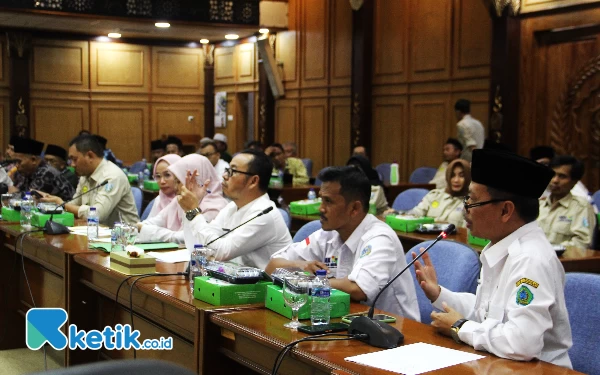 Hearing DPRD Sidoarjo Jawab Kecemasan Sekolah Swasta soal MAN-SMKN Baru