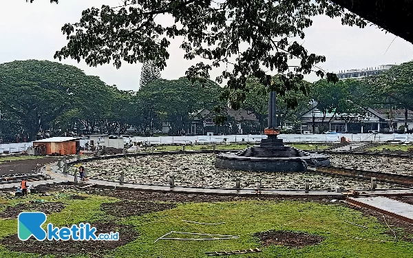 Thumbnail Berita - Revitalisasi Alun-Alun Tugu Kota Malang Alami Kemajuan, Lampaui Target