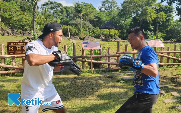 Thumbnail Berita - Sosok Randy Ngabalin Atlet Tinju yang Latih Fitness Boxing Banyak Pengusaha