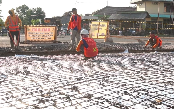 Thumbnail Berita - Jalur Semanding-Mlilir Ditutup Total Sebulan Penuh, Begini Penjelasan DPUPKP Ponorogo