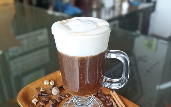 Thumbnail Berita - Baru! Minuman “Fancy” Kopi dan Coklat ala Java Lotus Hotel