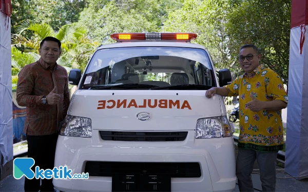 Thumbnail Berita - Dukung Layanan Kesehatan, Harita Nickel Serahkan Bantuan Ambulans ke Universitas Khairun Ternate