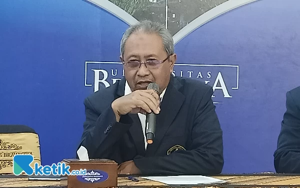 Thumbnail Berita - Dikukuhkan Sebagai Guru Besar, Dua Profesor Universitas Brawijaya Bahas Siklus Thermodinamika hingga Kumbang Ambrosia