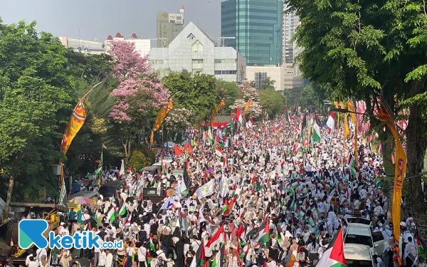 Thumbnail Berita - Rakyat Surabaya Totalitas Tanpa Batas Dukung Palestina!