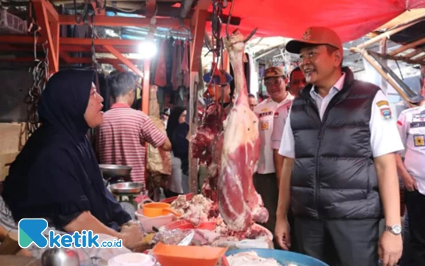 Thumbnail Berita - Kendalikan Inflasi dan Dengarkan Aspirasi, Pj Wali Kota Pagaralam Tinjau Pasar Tradisional