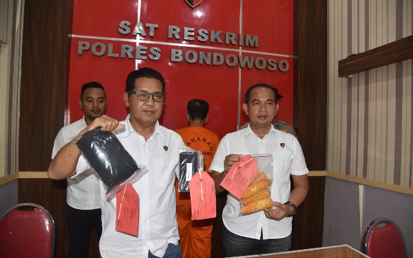 Thumbnail Berita - Polres Bondowoso Tangkap Pria Berpura-pura Jadi Kiai yang Bisa Gandakan Uang