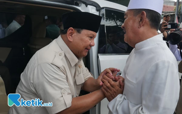 Menhan RI Sambang Tuban Jatim, Berikan Kendaraan kepada Prajurit dan Sowan Ulama Minta Doa