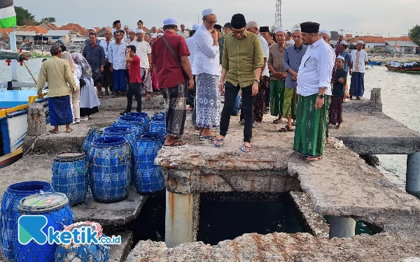 Thumbnail Berita - Kunjungi Pulau Gili Probolinggo, Anggota DPR RI Faisol Riza Langsung Diwaduli Warga