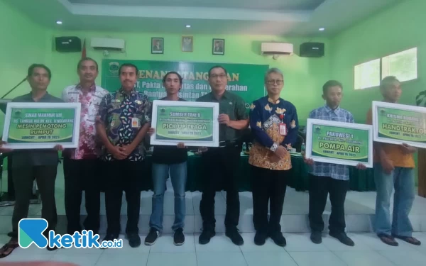 Bantuan Alsintan untuk Petani, Pj Bupati Bondowoso Ingatkan Soal Kasus Korupsi