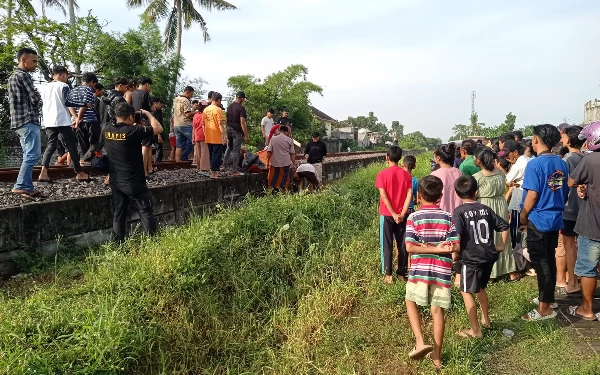 Diduga Mabuk Usai Rayakan Tahun Baru, Pemuda di Jember Tewas Terlindas Kereta Api