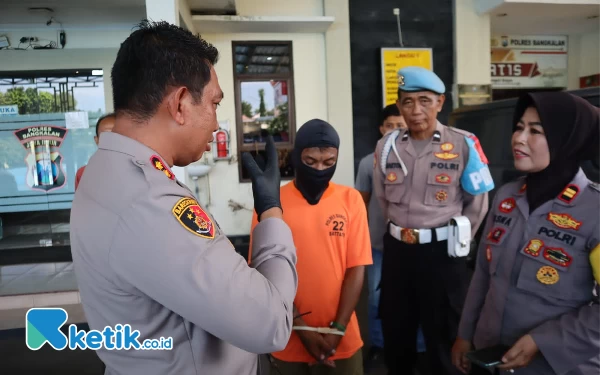 Thumbnail Berita - Polisi Amankan Pengamen Asal Surabaya yang Diduga Hendak Curi Ayam