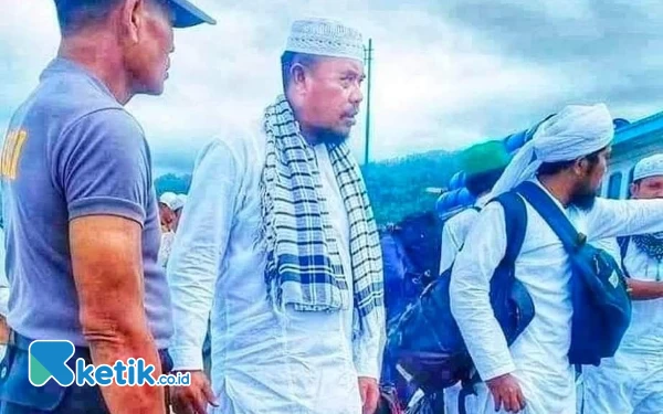 Thumbnail Berita - Jejak Langkah Kadisnaker Halsel Soadri Ingratubun, Masuk Kafe-Kafe Penuh LC hingga Lurus ke Masjid