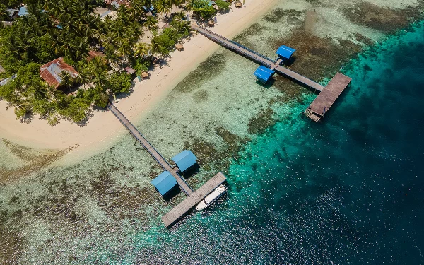 Thumbnail Berita - Melihat Keindahan Pulau Arborek di Raja Ampat