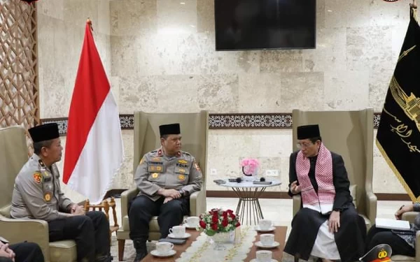 Thumbnail Berita - Terima Apresiasi Polri, Masjid Istiqlal Komitmen Wujudkan Persatuan dan Kesatuan Bangsa