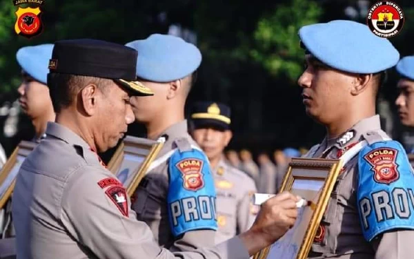 Thumbnail Berita - Duh! Terlibat Narkoba hingga Pencurian, Polda Jabar Pecat 28 Oknum Anggota Polri