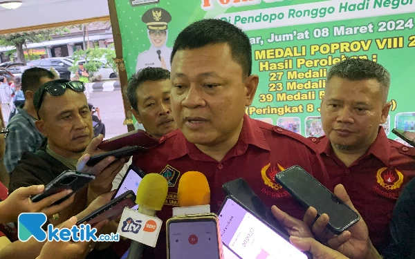 Thumbnail Berita - Pemkab Blitar Bagikan Bonus Porprov 2023 untuk Atlet, KONI Tagih Hutang Dana Pembinaan