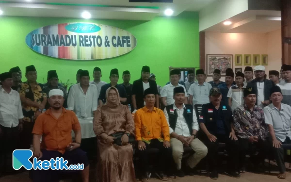 Thumbnail Berita - Kepala Desa Se-Kabupaten Bangkalan Bersatu, Usung Jayus Salam Maju Calon Wakil Bupati