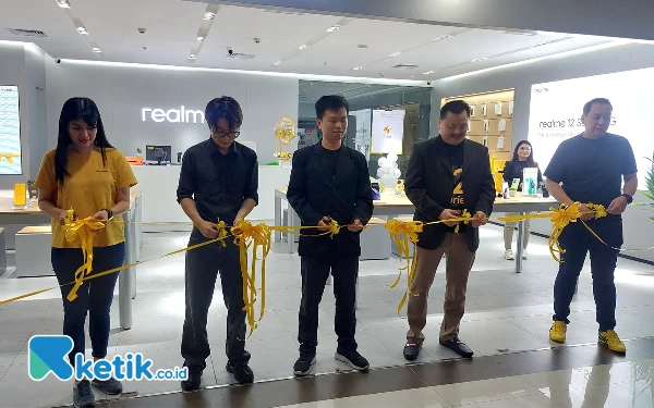 Thumbnail Berita - realme Experience Store 3.5 Asia Jaya Berikan Pengalaman Berbeda kepada Pengguna