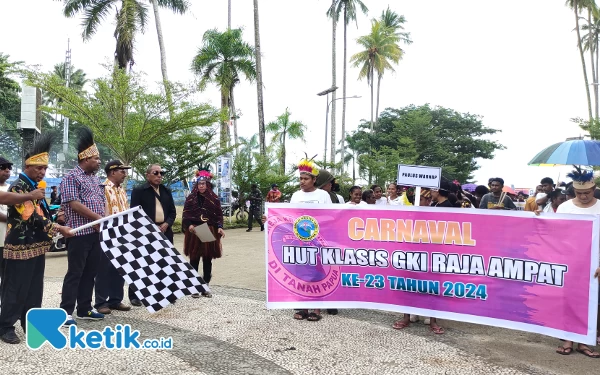 Karnaval Budaya Nusantara Meriahkan Perayaan HUT GKI ke-23 di Raja Ampat