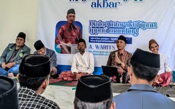 Thumbnail Berita - Ketua Bawaslu Jatim Hadiri Dialog Interaktif Bersama IPNU-IPPNU Manding