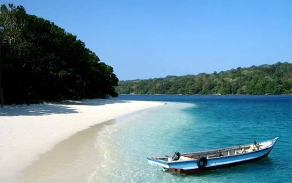 Thumbnail Berita - Menjelajahi Pulau Peucang, Surga Terpencil di Ujung Barat Provinsi Banten