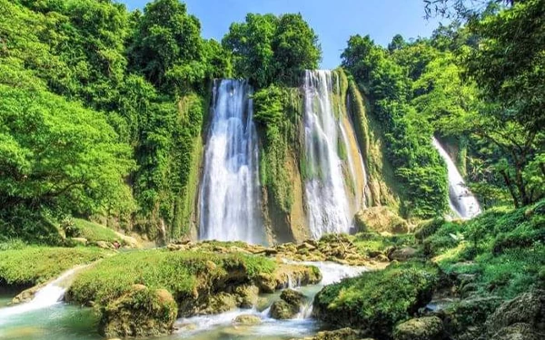 Indahnya Curug Cikaso Sukabumi, Lokasi Shooting yang Cocok untuk Healing