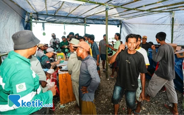 Thumbnail Suasana Pendaftaran Peserta Obi Fishing Harita Nikel Minggu (12/5/2024) (Foto Humas Harita Nickel For Ketik.co.id)