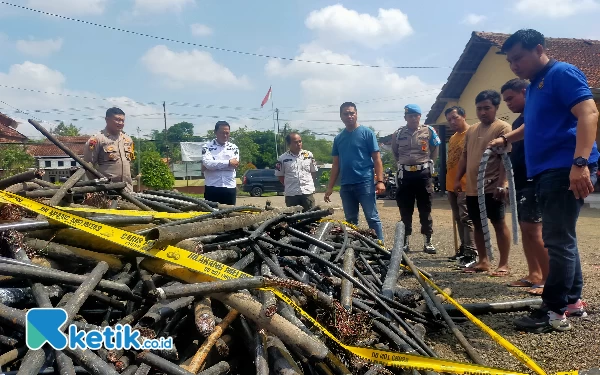 Thumbnail Berita - Dua Warga Madura Curi Kabel di Jember Sepanjang 2 Kilometer