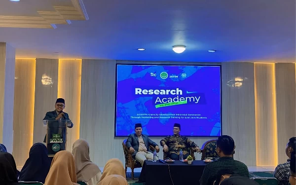 Thumbnail Berita - LPPM Unesa Gandeng IPNU Jatim Gelar Research Academy