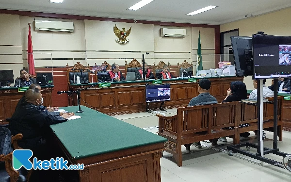 Thumbnail Berita - Kasus Korupsi PDAM Sidoarjo, Terdakwa Klaim Audit Sebut Tak Ada Kerugian Negara