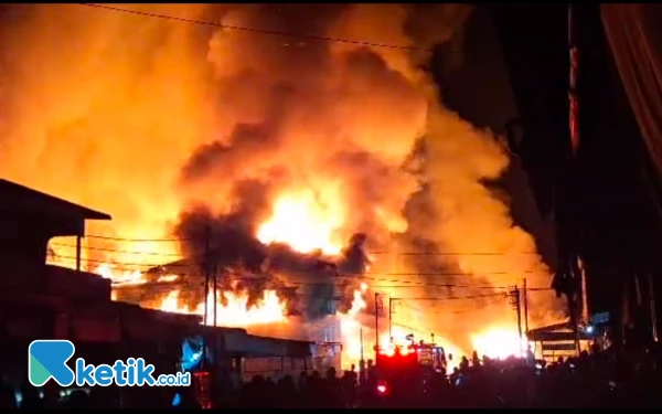 Breaking News! Kebakaran Kembali Melanda di Simpang Lima Sinabang