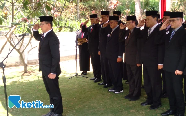 Thumbnail Berita - Jelang Puncak HUT Kota Batu, Pemkot Gelar Ziarah Makam Mantan Wali Kota