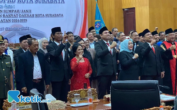 4 Pimpinan DPRD Surabaya Ucap Sumpah Janji