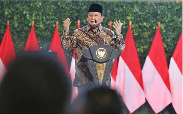 Thumbnail Berita - Tok! Presiden Prabowo Sahkan UMP 2025 Naik 6,5 Persen