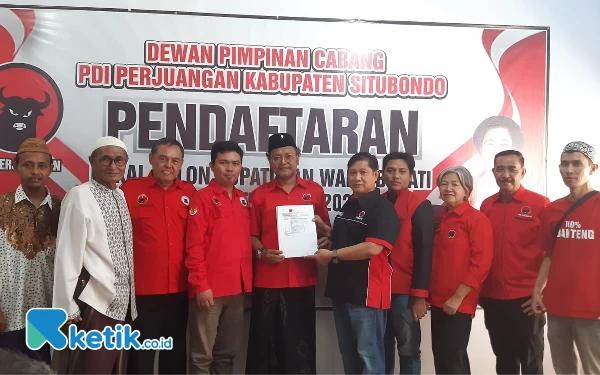 Thumbnail Berita - Guntur Romli Daftar Bacabup Situbondo dari PDIP: Atas Perintah 9 Kiai dan Partai