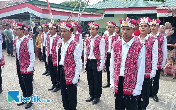 Thumbnail Berita - [Berita Foto] Potret Kemeriahan Lomba Gerak Jalan Antar RT di Pasaman Barat