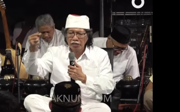 Cak Nun Alami Pendarahan Otak, Ini Tanggapan Sabrang