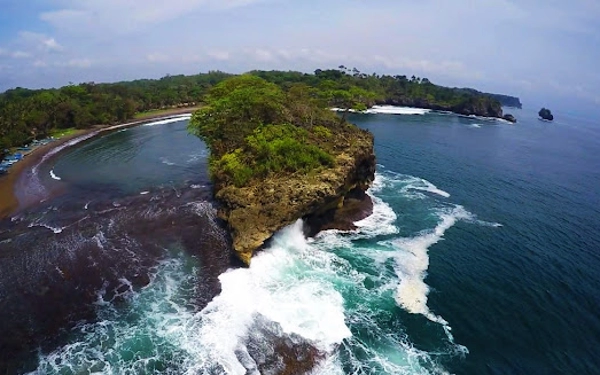 Thumbnail Berita - 5 Wisata Pantai di Pangandaran yang Jadi Primadona