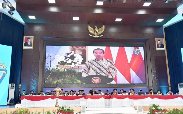 Thumbnail Berita - Presiden RI Ingin IPDN Berkontribusi Wujudkan Tata Kelola Pemerintahan Kelas Dunia