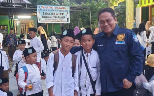 PBH Peradi Sidoarjo Gelar Buka Puasa Bersama Santri Yatim TPQ Nurul Huda