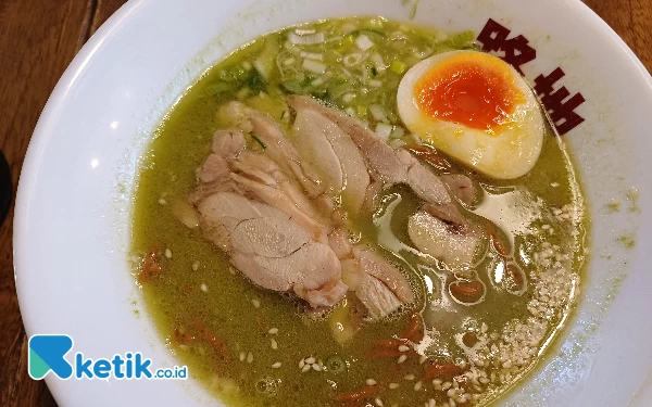 Thumbnail Berita - Nikmatnya Kyoto Ramen, Mie Jepang dengan Kuah Grean Tea