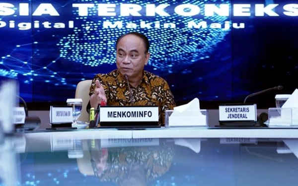 Thumbnail Berita - Menkominfo Dorong Pemanfaatan Teknologi AI di Bidang Kehumasan